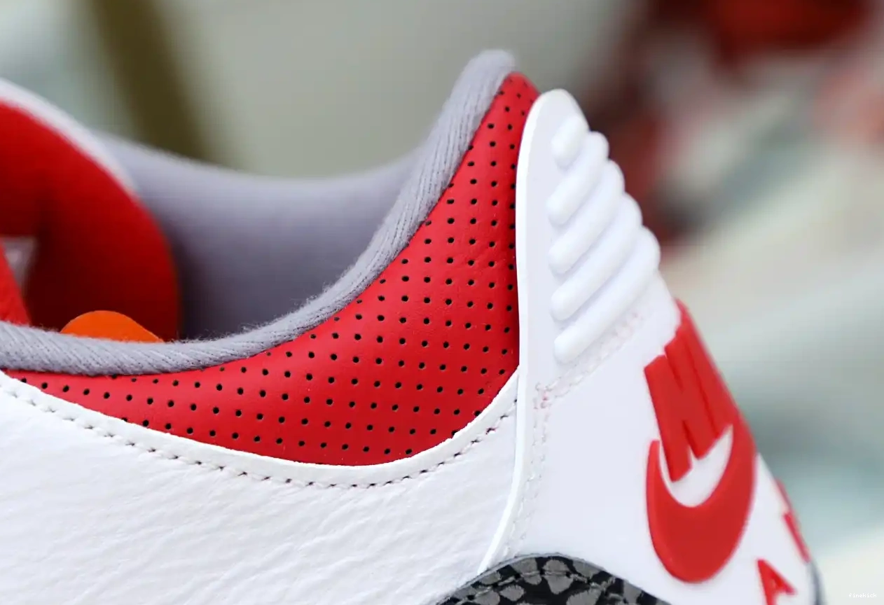 JORDAN AIR 3RETRO